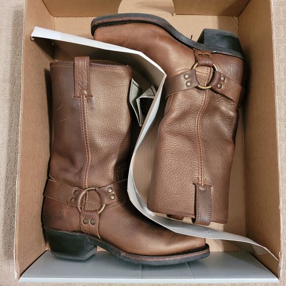 Frye Harness Boot - Gold - Women's Size 9 - Picture 3 of 16